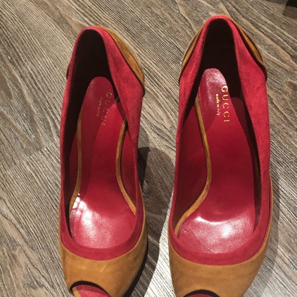 Gucci Platform Suede Pumps 7.5 - worn once - Picture 3 of 6